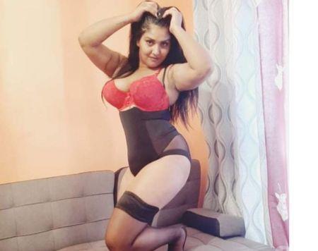  VANESA NEW IN TOWN
