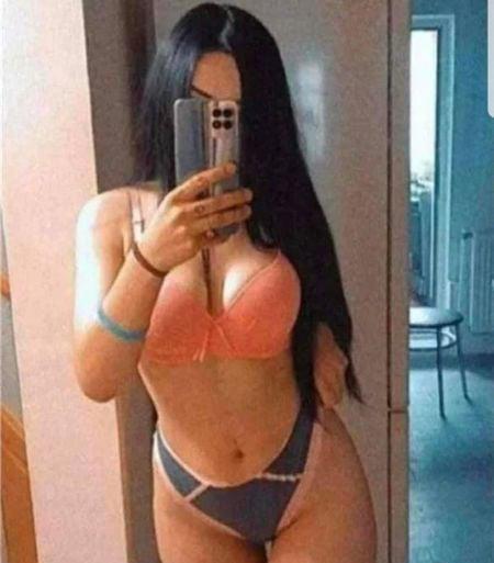  new girl only 2 days here❤❤