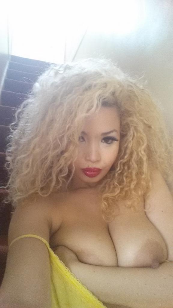 Snapchat me at wendyrose342 The Newly sexiest girl is in town that will give yo