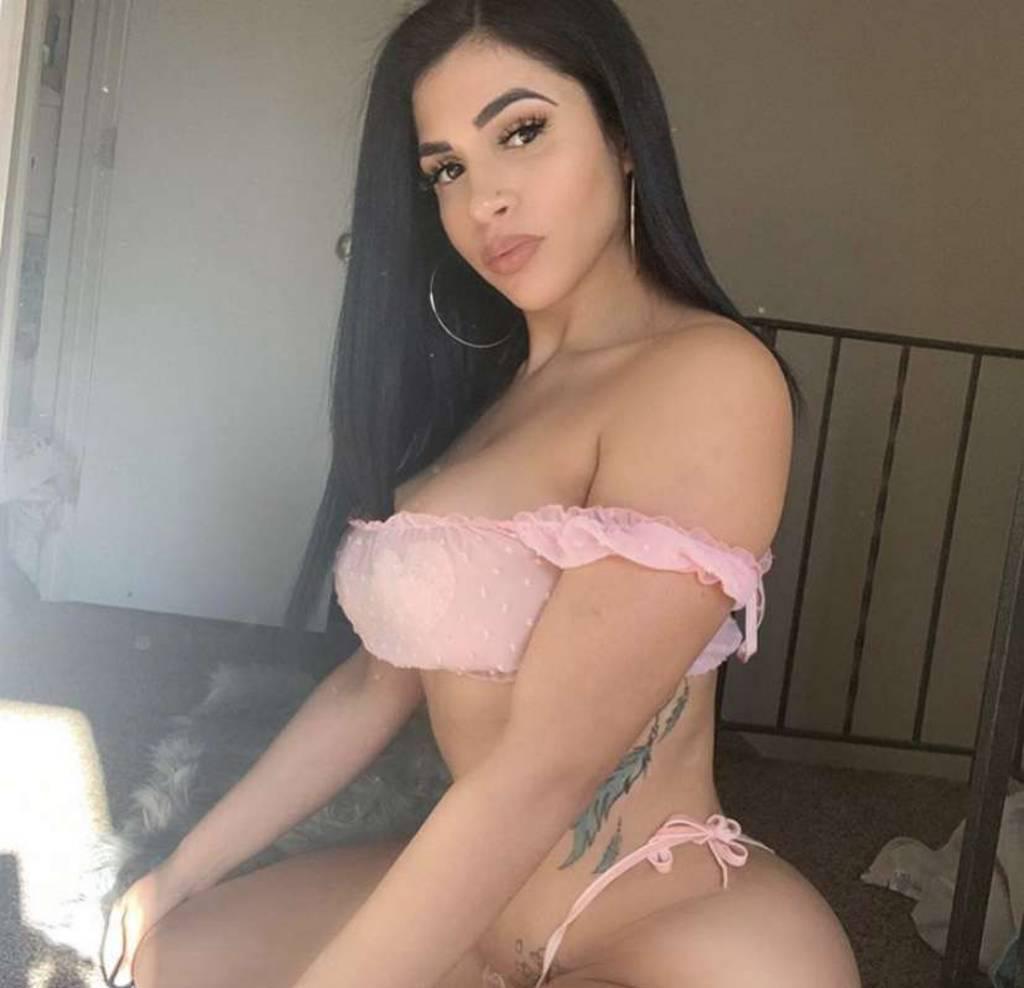 ♔ ᕼIᘜᕼᒪY ᗩᗪᗪIᑕTIᐯᗴ ♔ SEXY ᗴ᙭᙭OTIᑕ SQUIRTER QUEEN