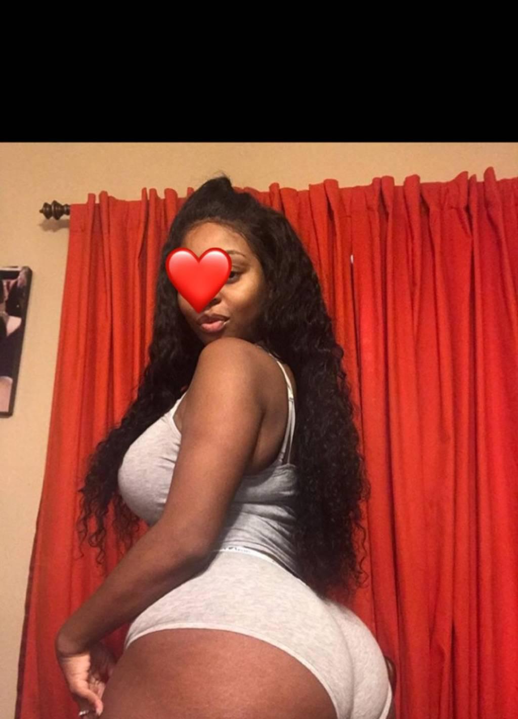 Big AZZ Nice tit$ & Phat Kitty