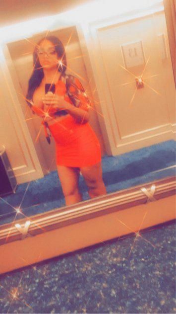 porn photo 2020 - Cute face slim waist with a big behind slim big waist behind face with Cute a