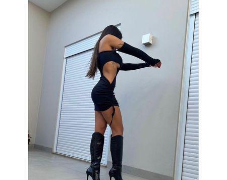 Naughty brazilian girl ? Naughty brazilian girl ?