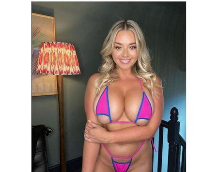  SUPPER SEXY BLONDE XXXX LAST DAYS IN TOWN