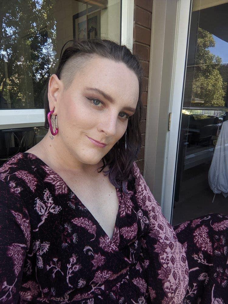 Curvy Trans Sex-Witch for Sensual Fun