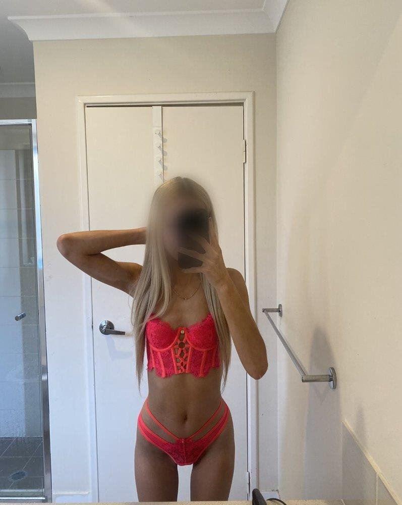 New to industry tiny aussie blonde model