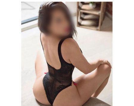  ?Sexy curvy latin?big ass?photos 100% real??
