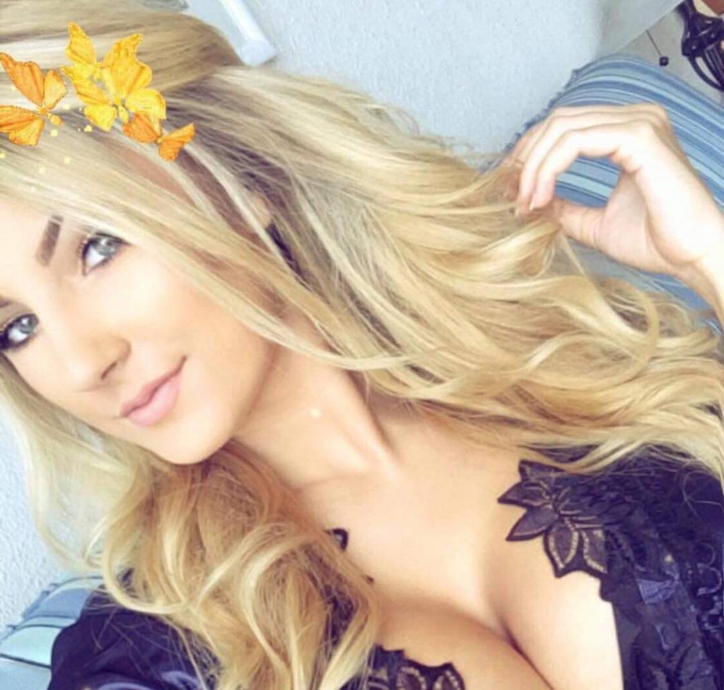 NEWWet N Ready ℳi§§.Ꮯᵁᵀᴵᴱ Ꮤᴵᵀᴴ a Ᏼᴼᴼᵀᵞ♡ 5 Blondie 