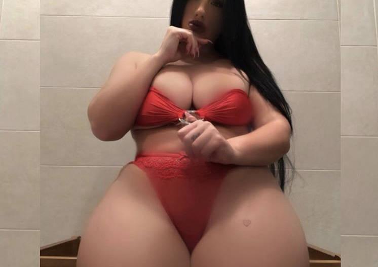 HRNY LATINA AVAiLABLE WITH LOW DISCRETION