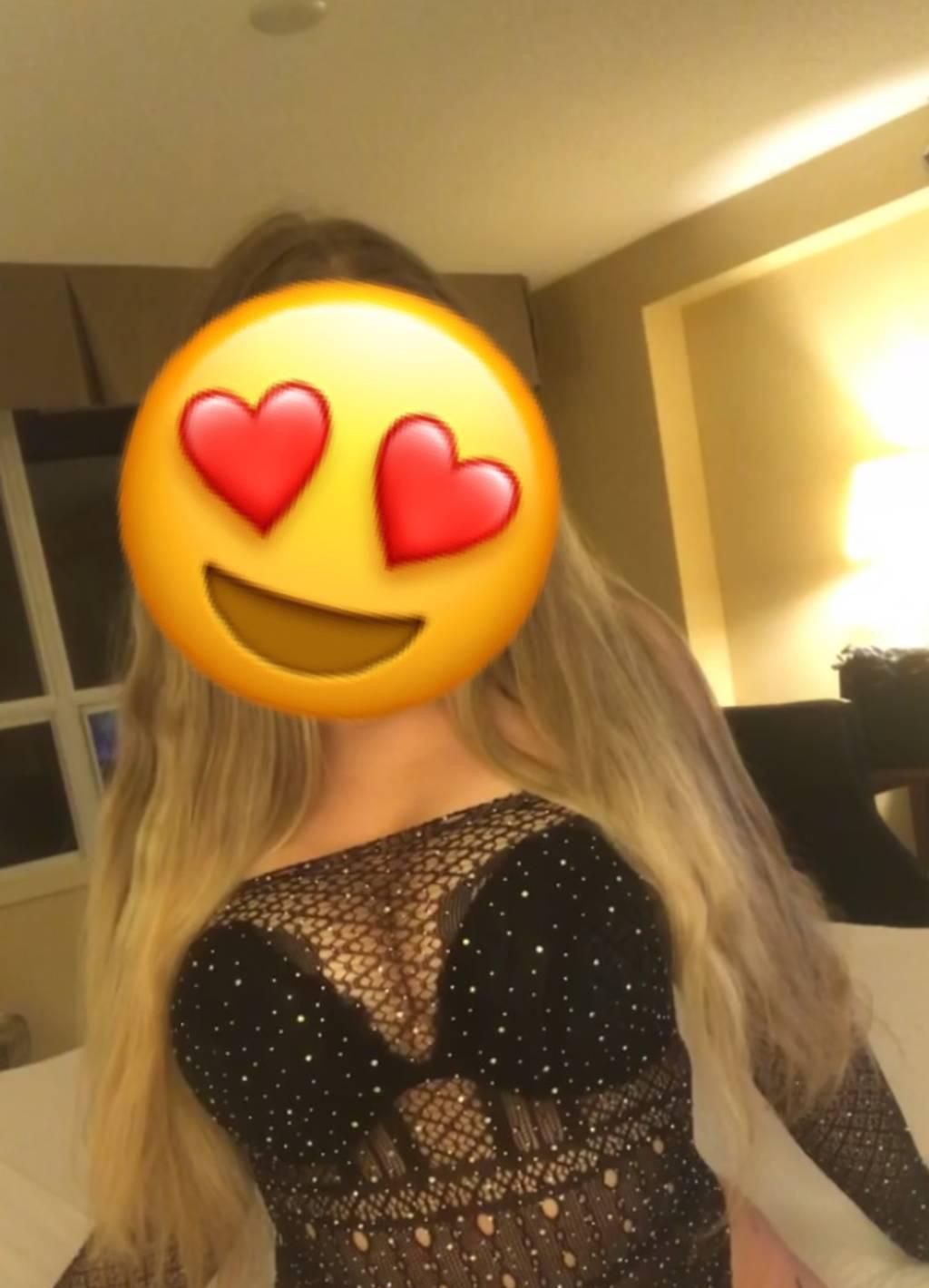 MAGIC MOUTH upscale freak in the sheets Barbie come play xo