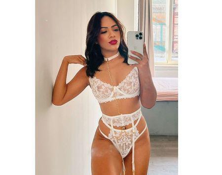  ?SWEET BRUNETTE SOFIA ENFIED?