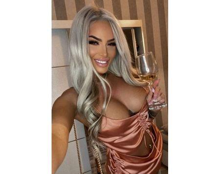 *** MY NAME IS KARINA *** REAL LADY *** VERY BIG OO *** *** MY NAME IS KARINA *** REAL LADY *** VERY BIG OO ***