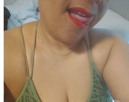  Shellsie Sexy Mature Kinky Woman 