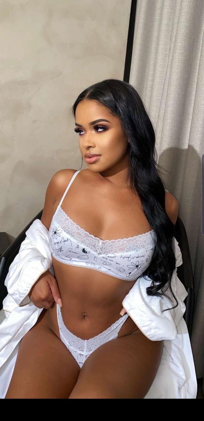 NEED ME FOR AN UNFORGETTABLE EXP ???