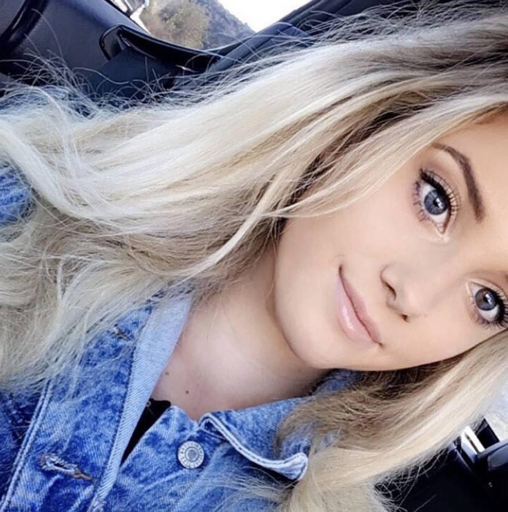Petite Latina Teen Threesome