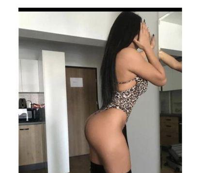  New girl only few days