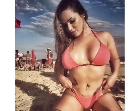 Hottest Girl in The City Hottest Girl in The City