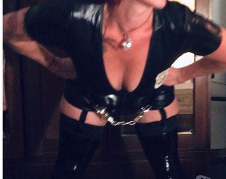  REAL English MILF to make you feel fabulous!