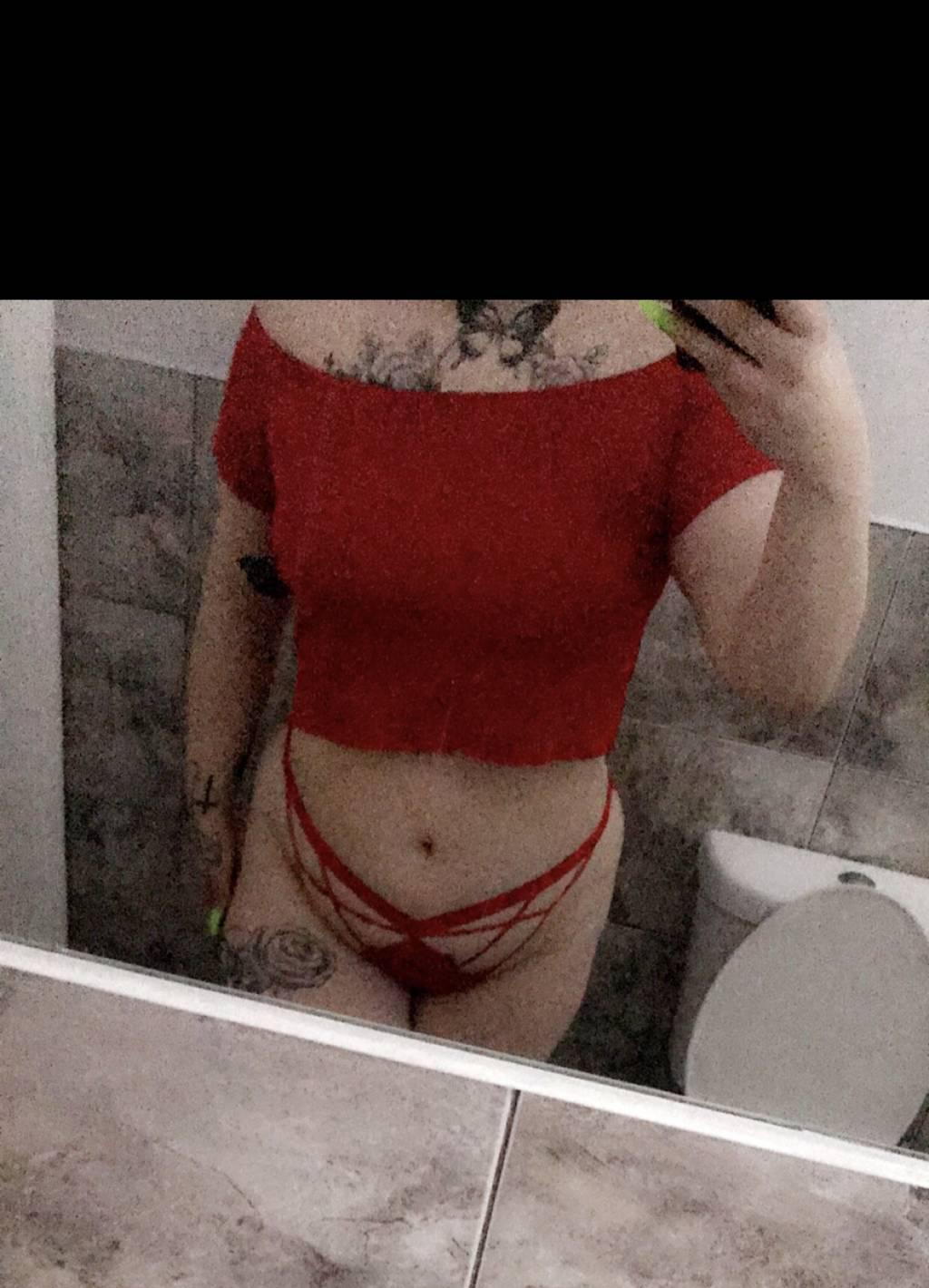 Busty, Wet N Readyy
