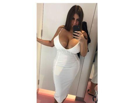  Curvy Helen is back in London only for Outcall