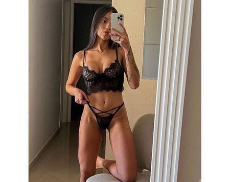 Naughty brazilian girl ? Naughty brazilian girl ?