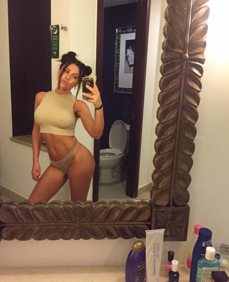 I’m Down To Fuck You Good???? And I’m open to meeting you anywhere.???