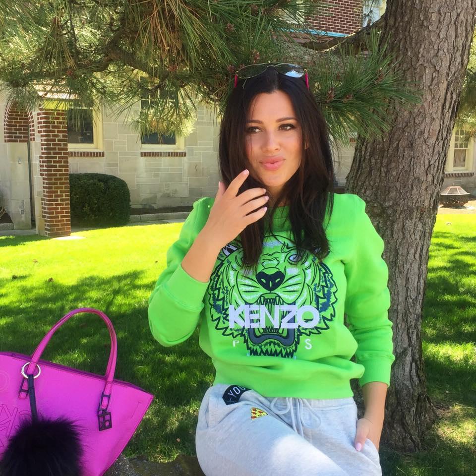 I’m Down To Fuck You Good???? And I am open to meeting you anywhere.?