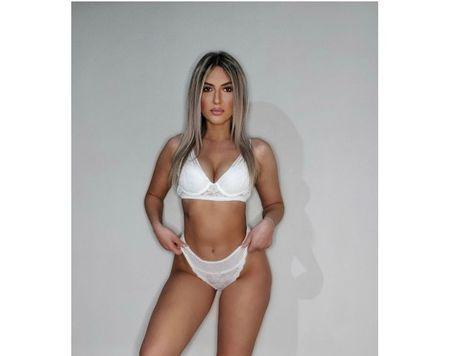  Alessia ? new in town ❤️ call me