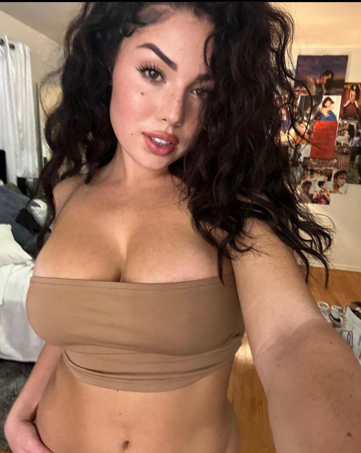HMU on Snapchat @lynnheathsa ?
