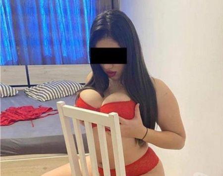  Real ?? party girl ?Big boobs ?