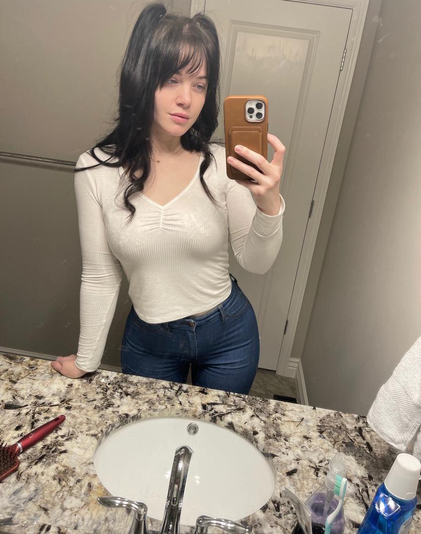 COME DEAL WITH SOME WET ASS PUSSY?️?