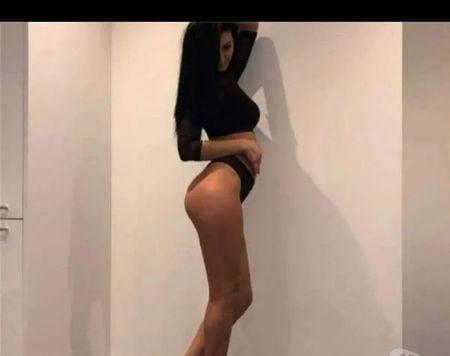  Brunette girl do all u want with my body ??