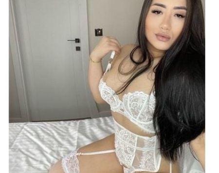  NEW HERE KARLA FULL SERVICE PARTY GIRL