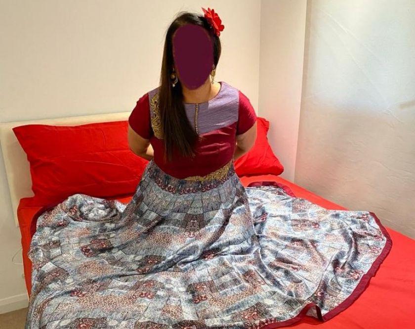  POOJA INDIAN MATURED HA8-8AF 