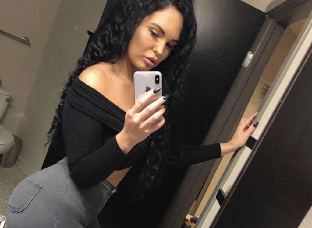 ThE BadDeST ArOuNd ReAL AnD JUiCy